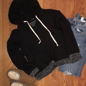 Black and gray sweatshirt🖤
